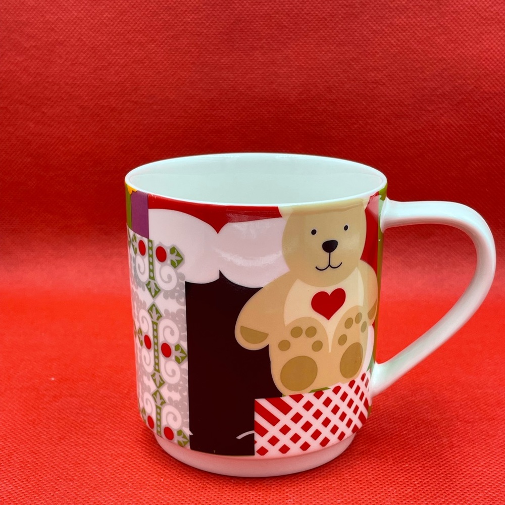 🐻Maxwell & Williams Kris Kringle Christmas Mug.